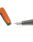 Pluma Fuente Aero - Naranjo (Orange)