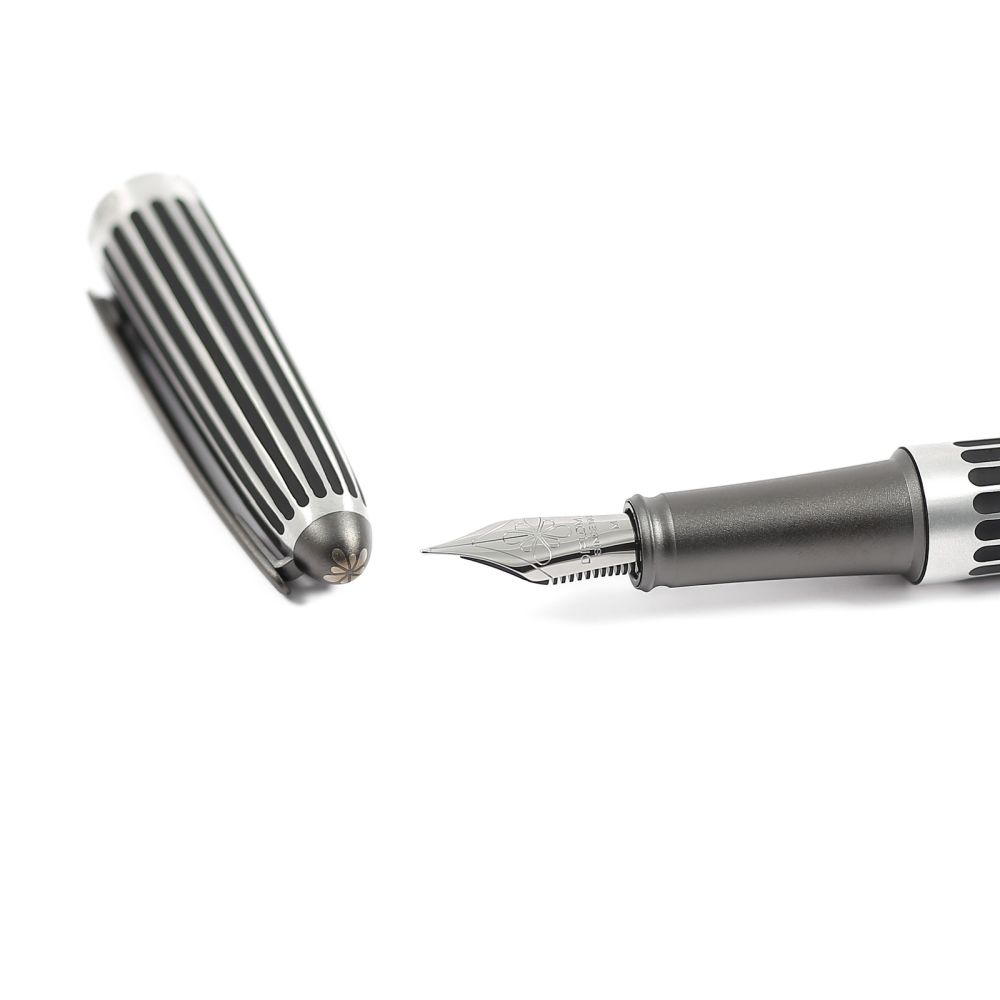 Pluma Fuente Aero - Stripes Black