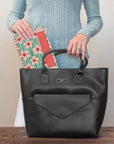 Libreta Anillada Mediana Pen Pocket Reigning Flowers